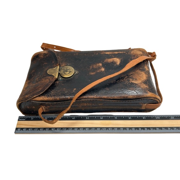 Antique Leather Folding Camera Case Only With Working Clasp And Leather Strap - Picture 13 of 16